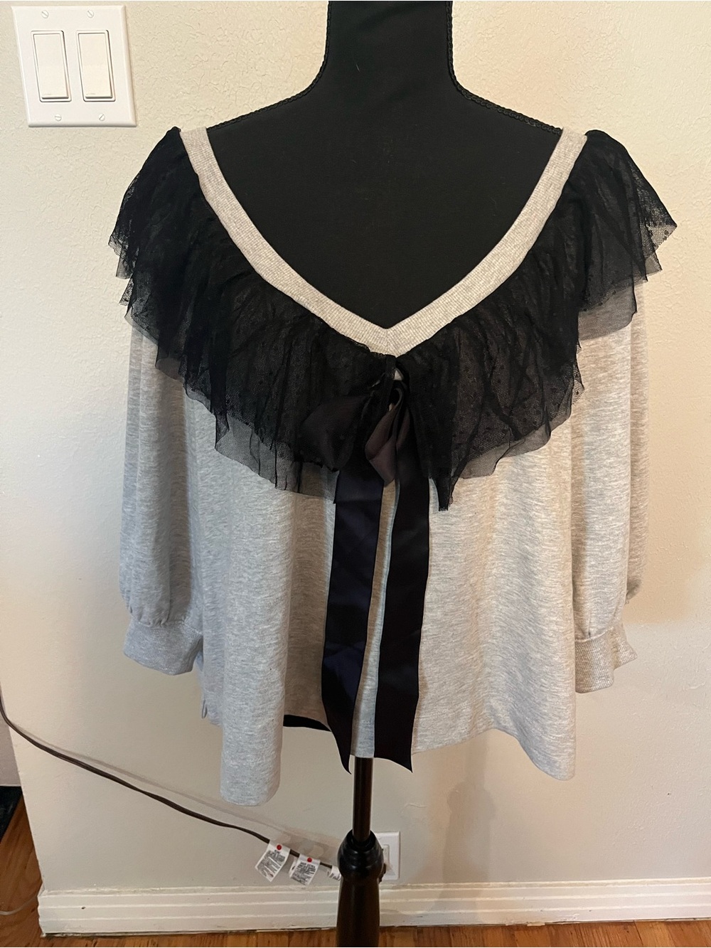 Maeve for Anthropologie V-Neck Bow Sweater size XL